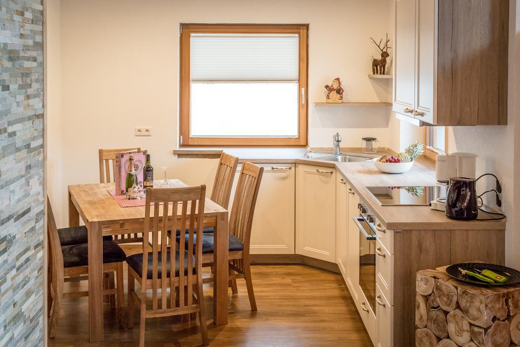 Zugspitzchalets Biberwier Værelse billede
